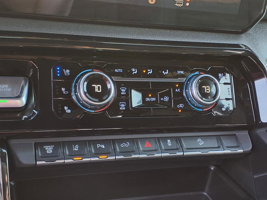 Used 2024 GMC Sierra 2500 AT4 w/ AT4 Premium Plus Package image 5