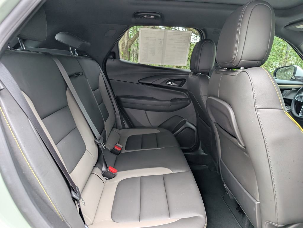 Used 2025 Chevrolet TrailBlazer ACTIV w/ Convenience Package image 21