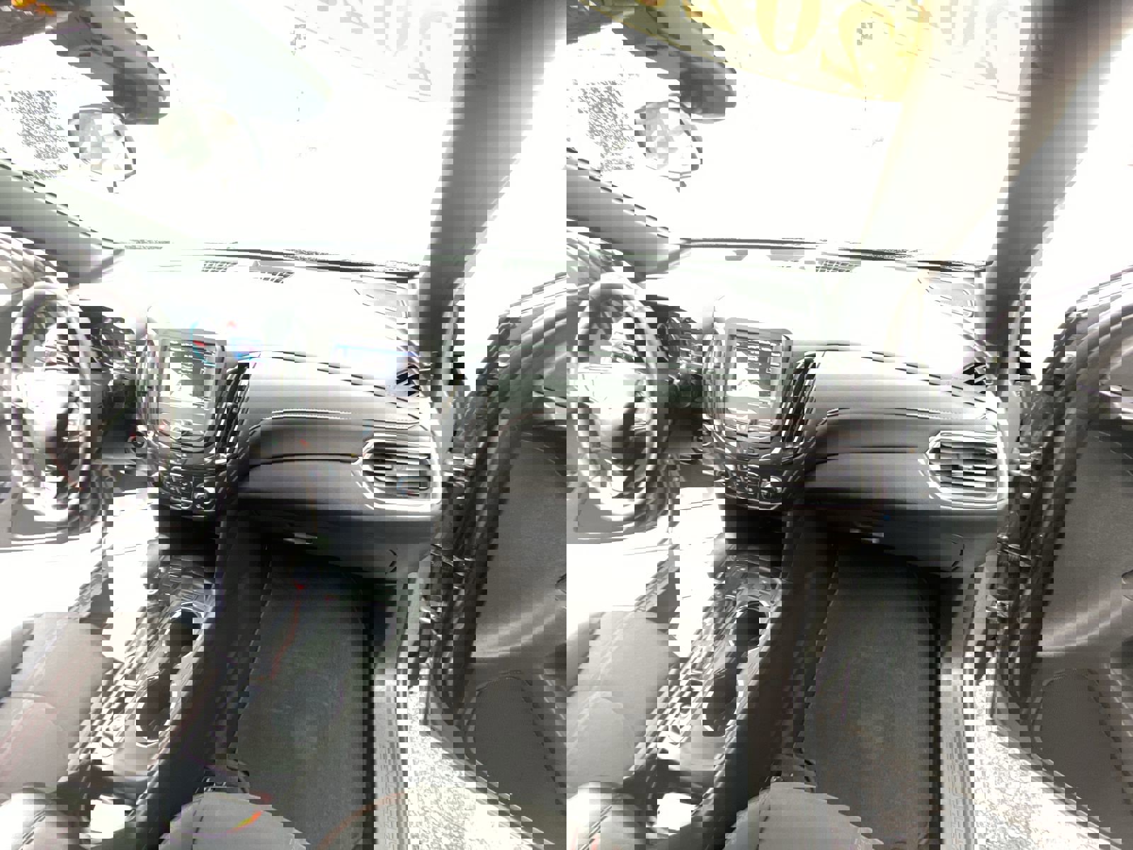 Used 2023 Chevrolet Equinox RS image 86