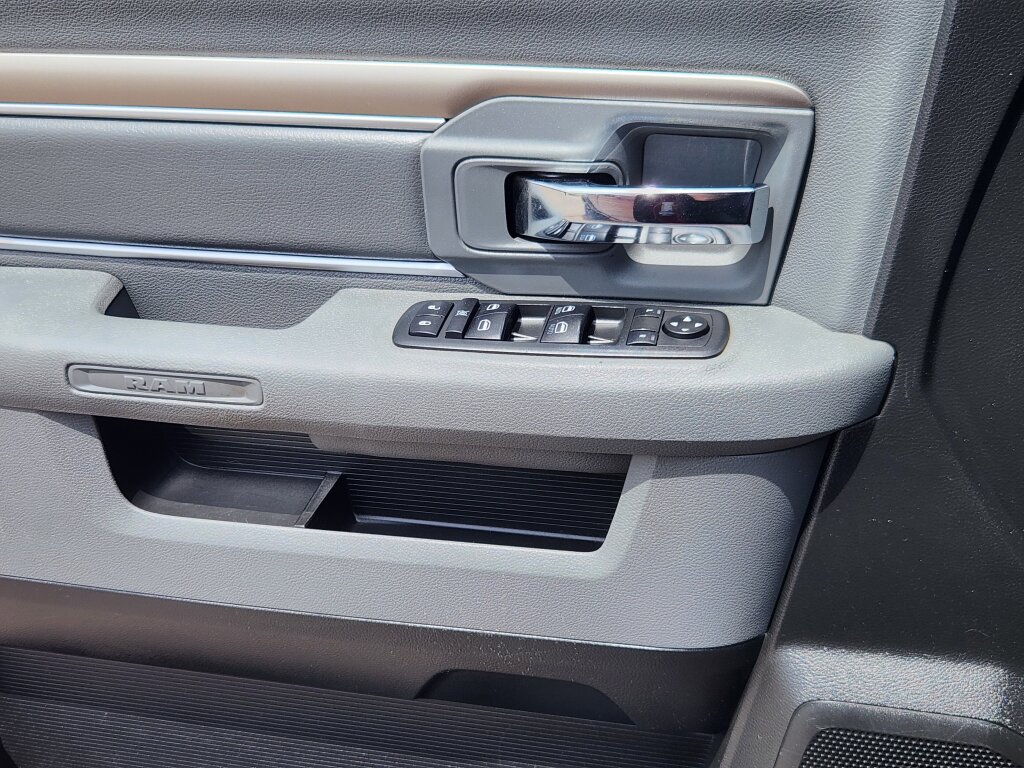 Used 2020 RAM 1500 Classic Warlock AWD/4WD image 6