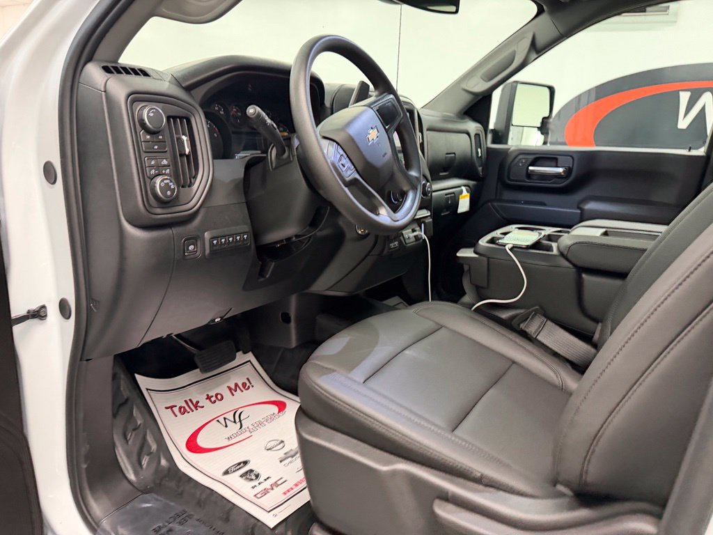 New 2026 Chevrolet Silverado 3500 W/T AWD/4WD image 10