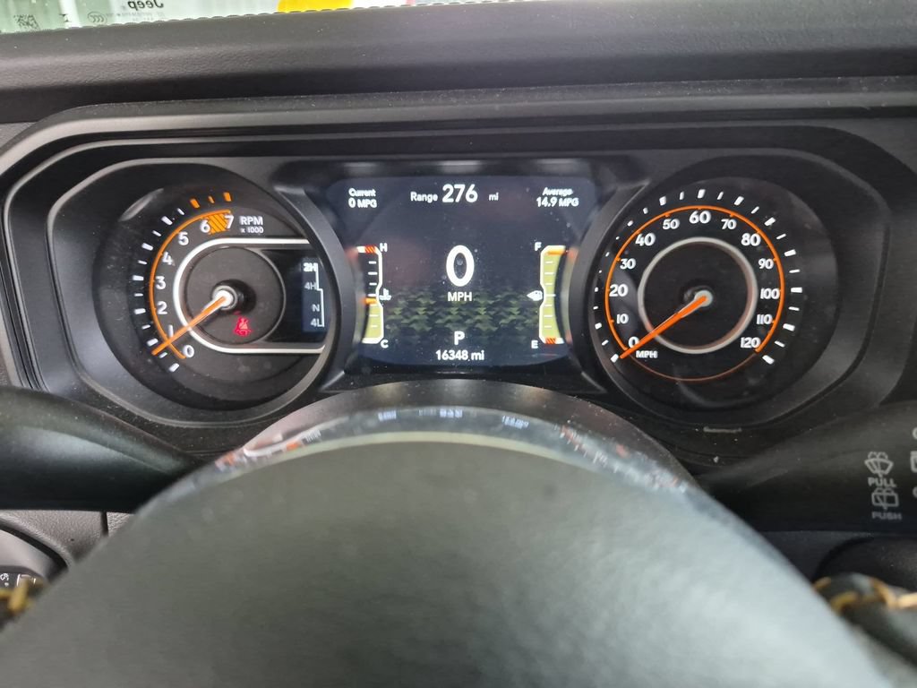 Used 2024 Jeep Wrangler Unlimited Sahara w/ Technology Group AWD/4WD image 10