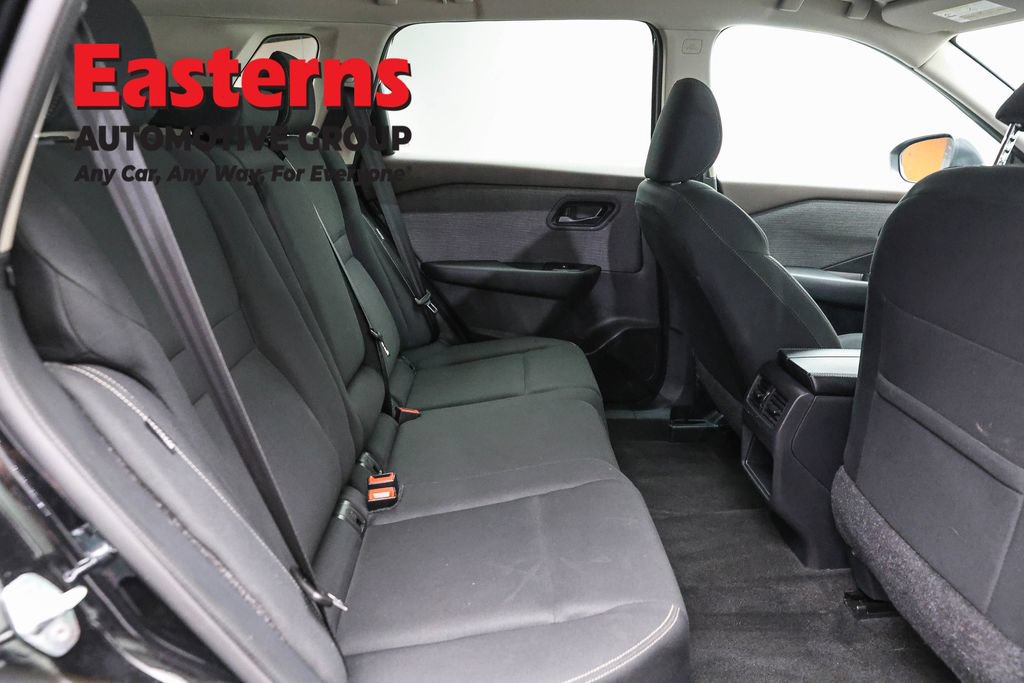 Used 2023 Nissan Rogue S AWD/4WD image 23