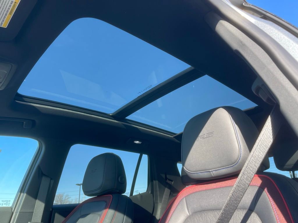 New 2026 Chevrolet Equinox RS w/ Convenience Package III image 13