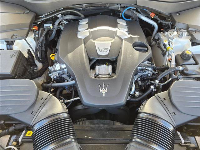 Used 2024 Maserati Levante GT Ultima AWD/4WD image 20