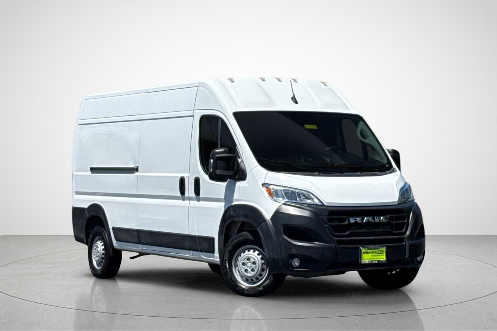 Used 2025 RAM ProMaster 2500 w/ Convenience Group FWD image 2