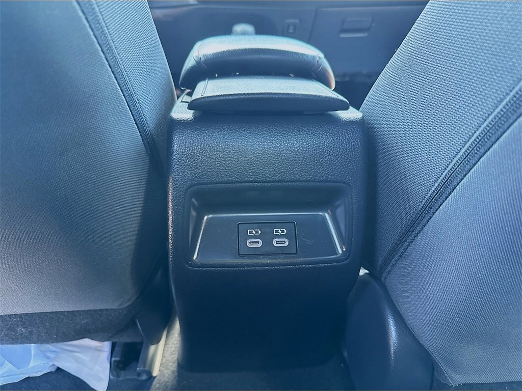 Used 2024 Toyota Corolla SE image 18