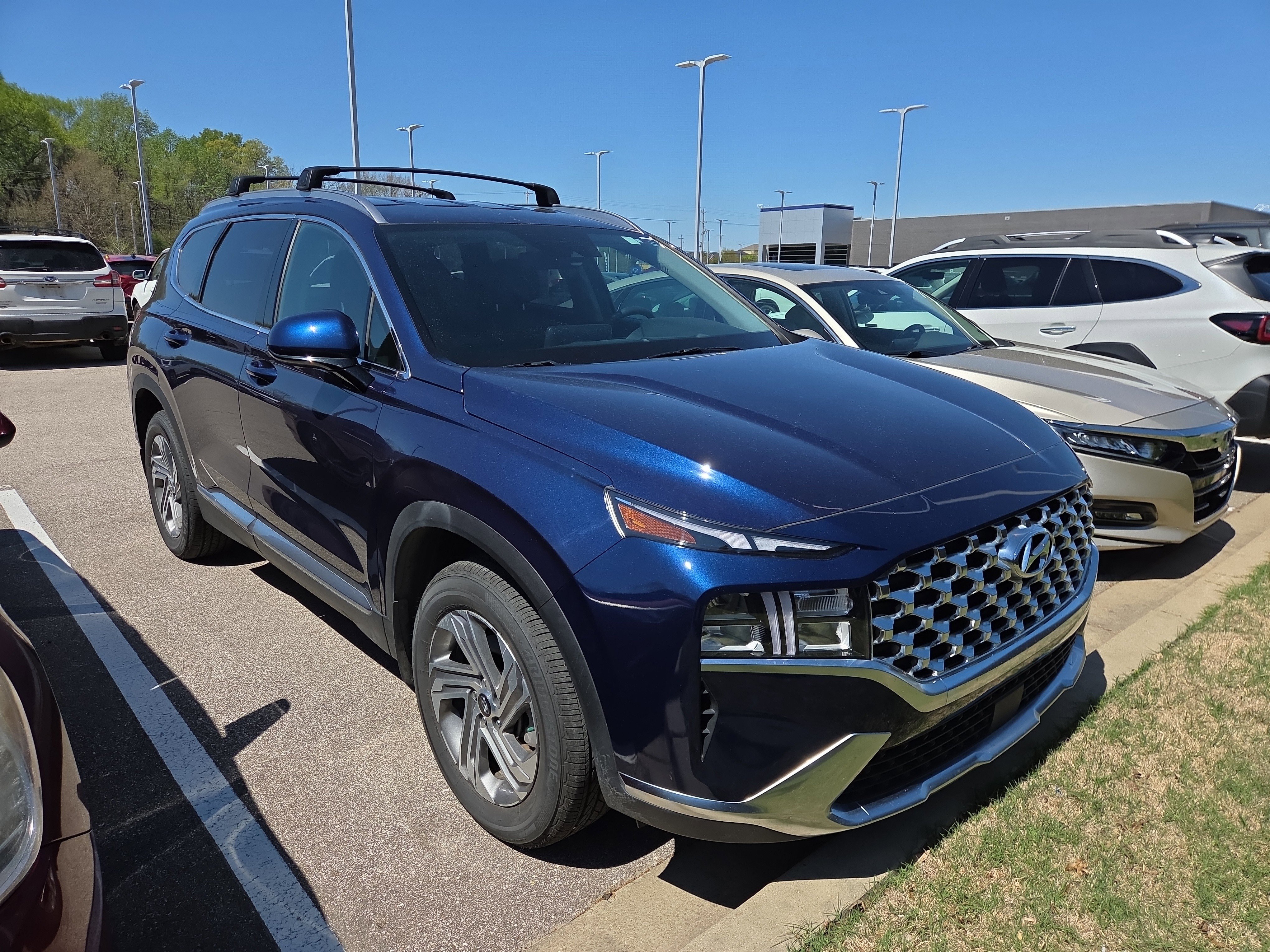 Used 2022 Hyundai Santa Fe SEL image 2