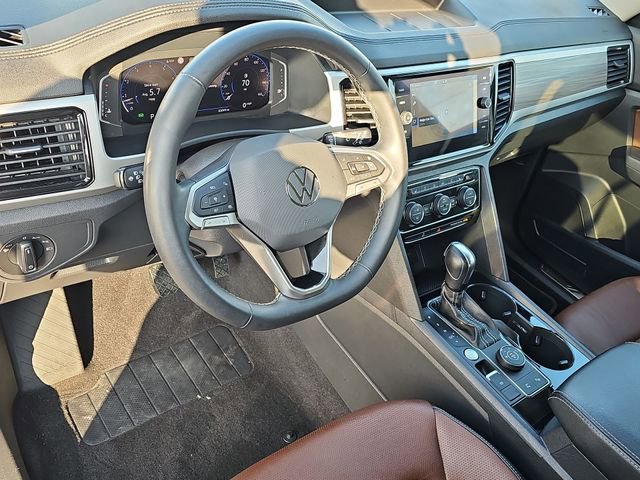 Used 2021 Volkswagen Atlas SEL Premium image 11
