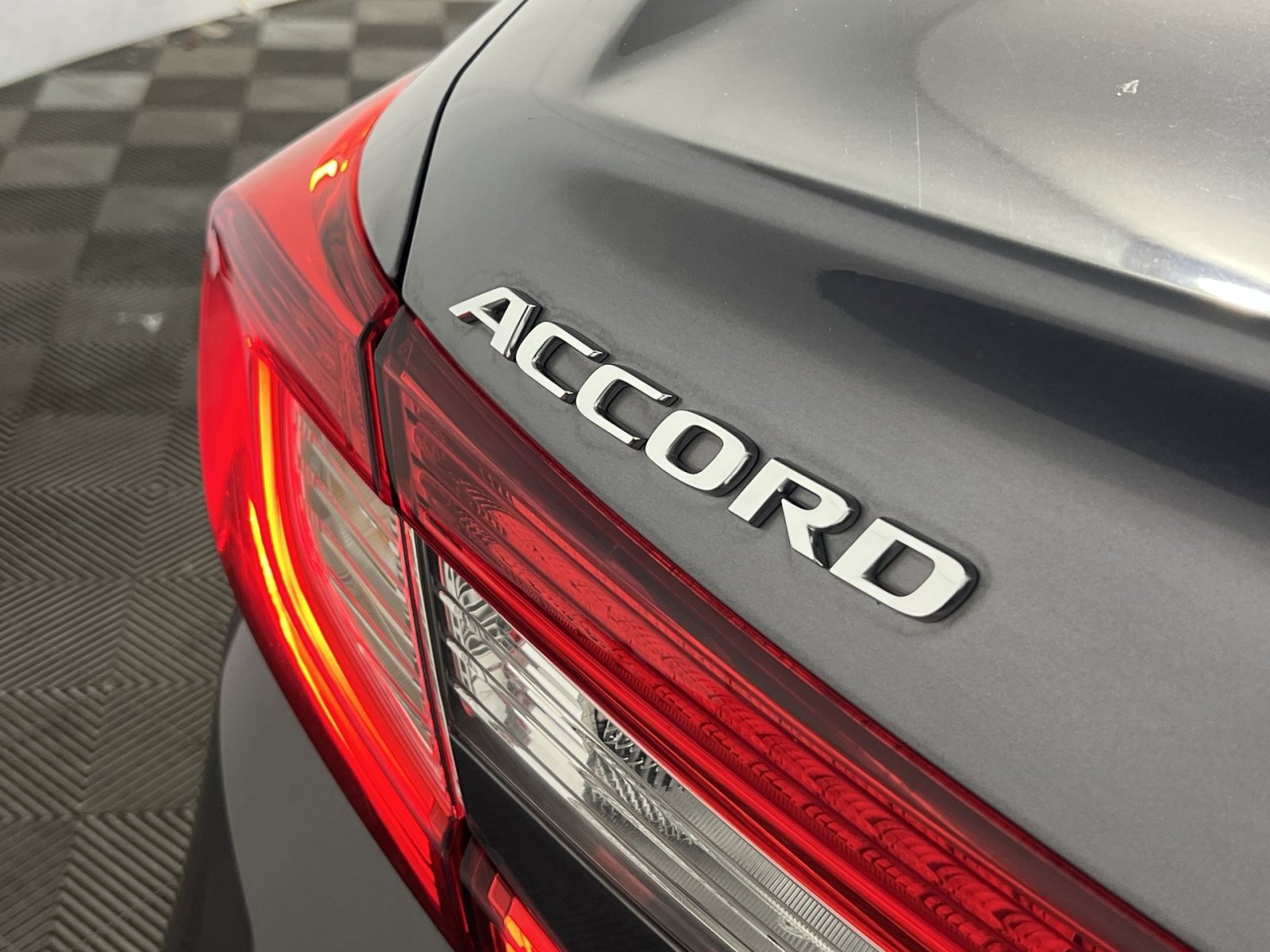 Used 2019 Honda Accord LX image 28