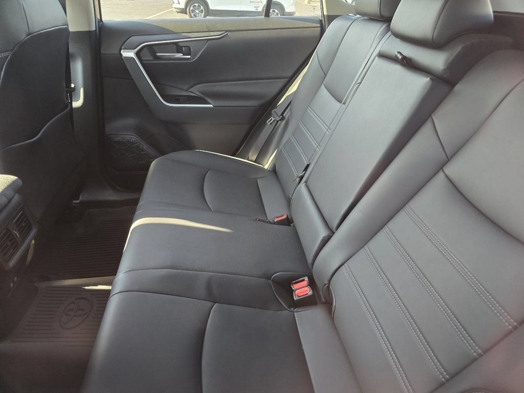 Certified 2020 Toyota RAV4 XLE Premium AWD/4WD image 20