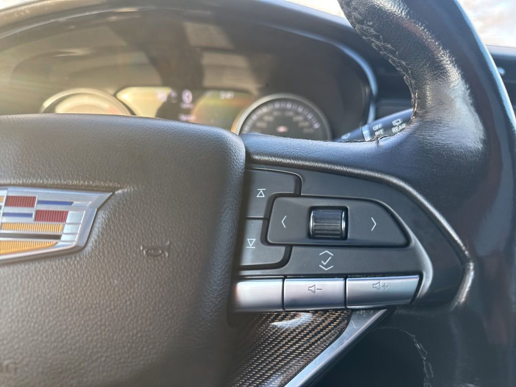 Used 2020 Cadillac XT6 Premium Luxury w/ Platinum Package image 17