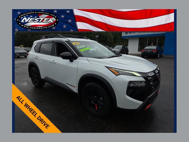 Used 2025 Nissan Rogue SV