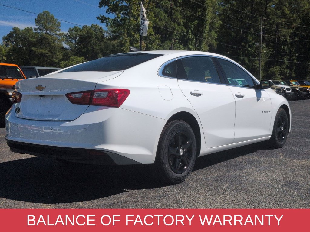 Used 2024 Chevrolet Malibu LS w/ Driver Confidence Package FWD image 4