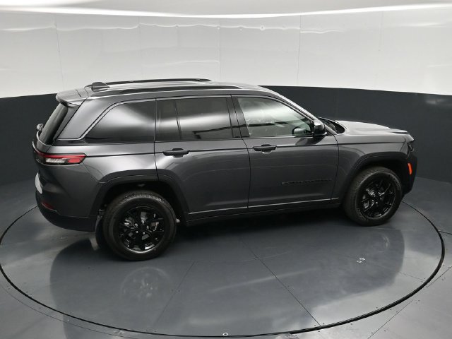 New 2026 Jeep Grand Cherokee Altitude AWD/4WD image 47