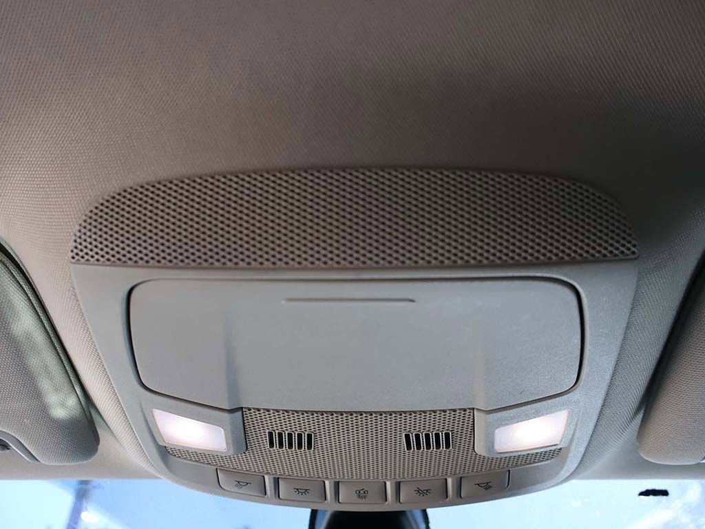 Used 2020 Ford Fusion SE image 50