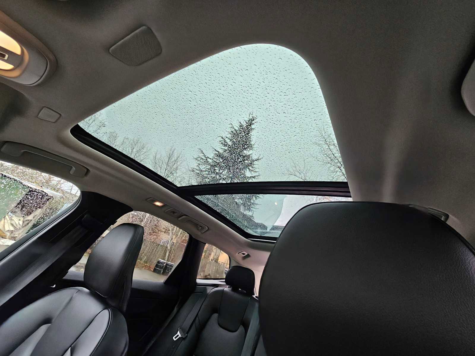 Certified 2025 Volvo XC60 B5 Core w/ Protection Package Premier image 59