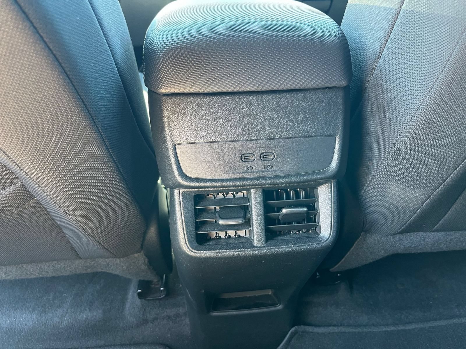 Used 2025 Chevrolet Equinox LT FWD image 22