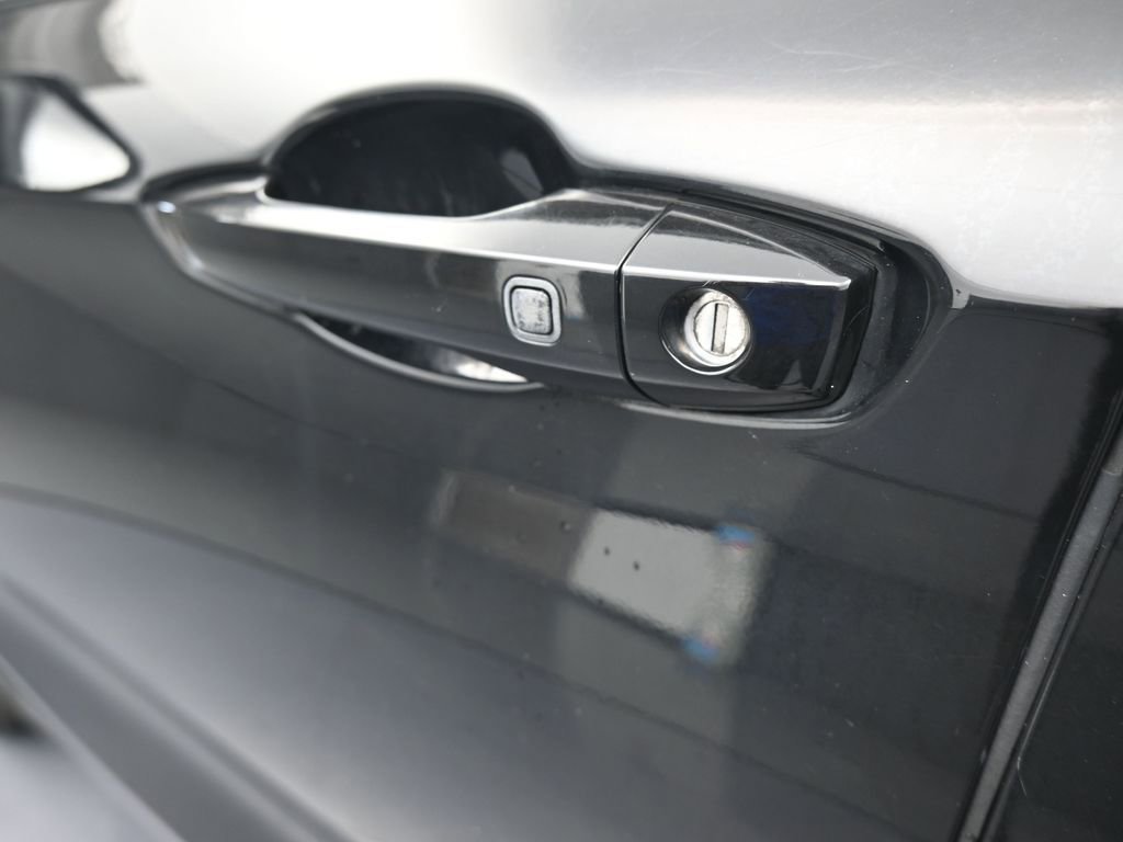 Used 2022 Mitsubishi Outlander SE image 36