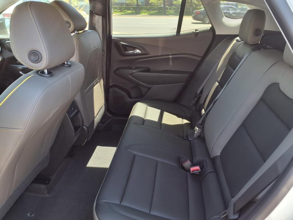 New 2025 Chevrolet Trax ACTIV w/ Driver Confidence Package image 5