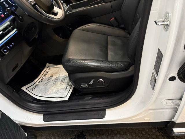 Used 2025 Hyundai Santa Fe Limited image 23