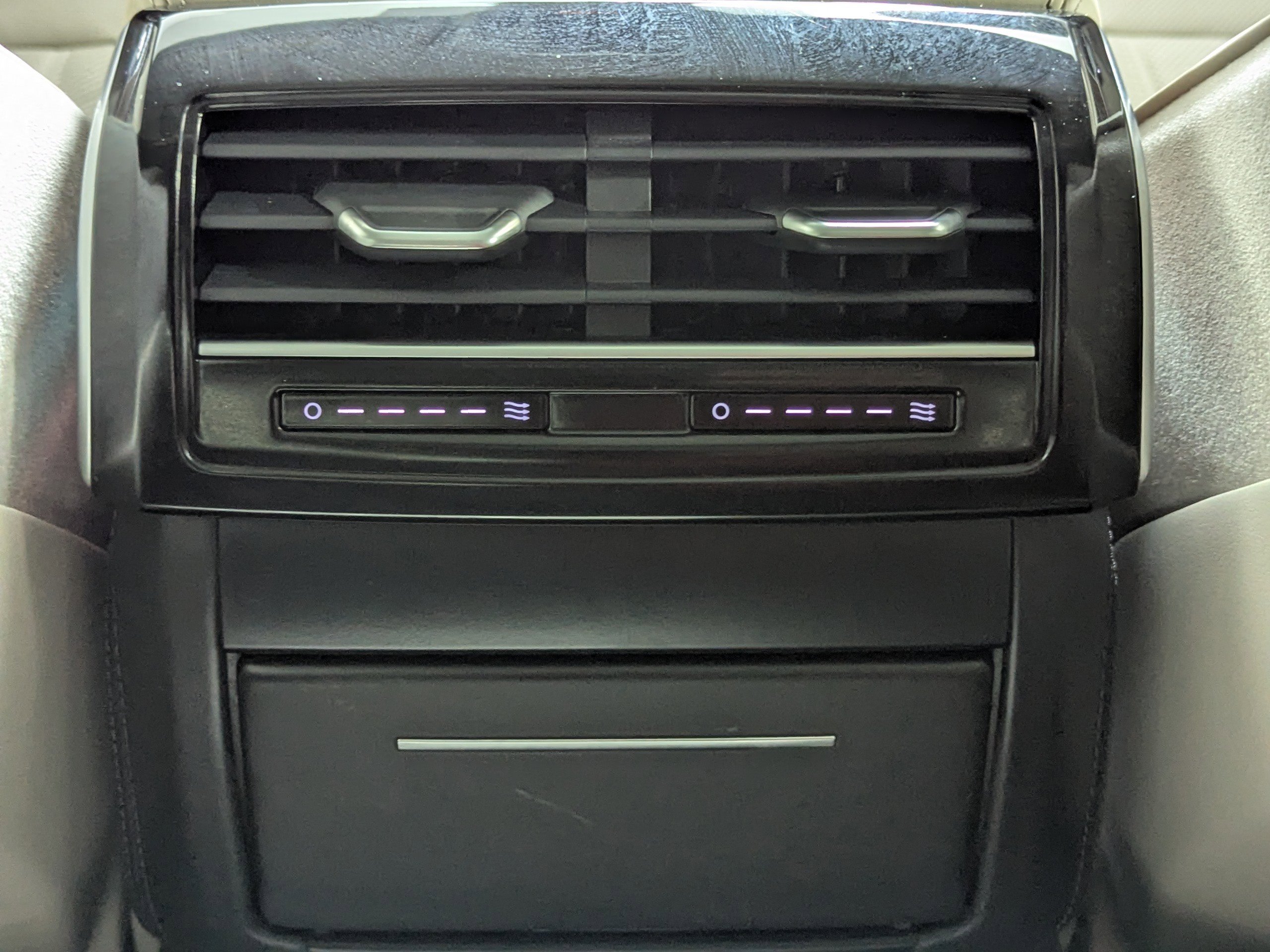 Certified 2023 Audi A8 L 3.0T AWD/4WD image 24