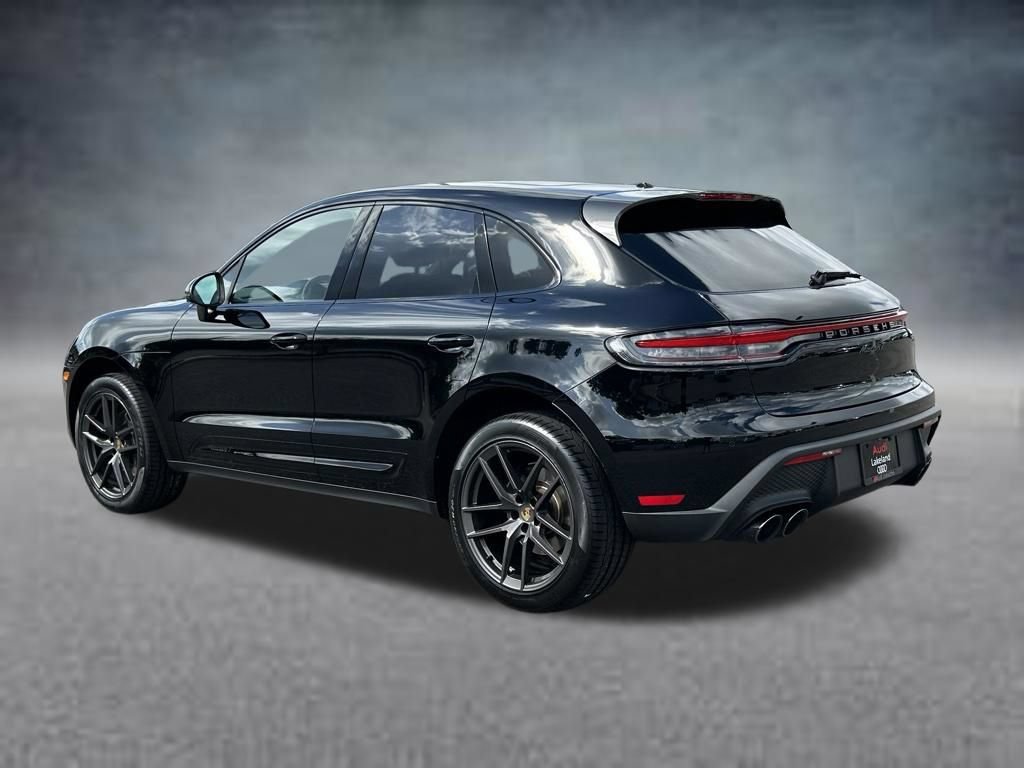 Used 2023 Porsche Macan Turbo AWD/4WD image 3