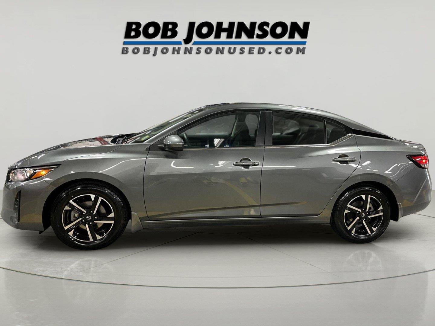Used 2024 Nissan Sentra SV FWD image 4