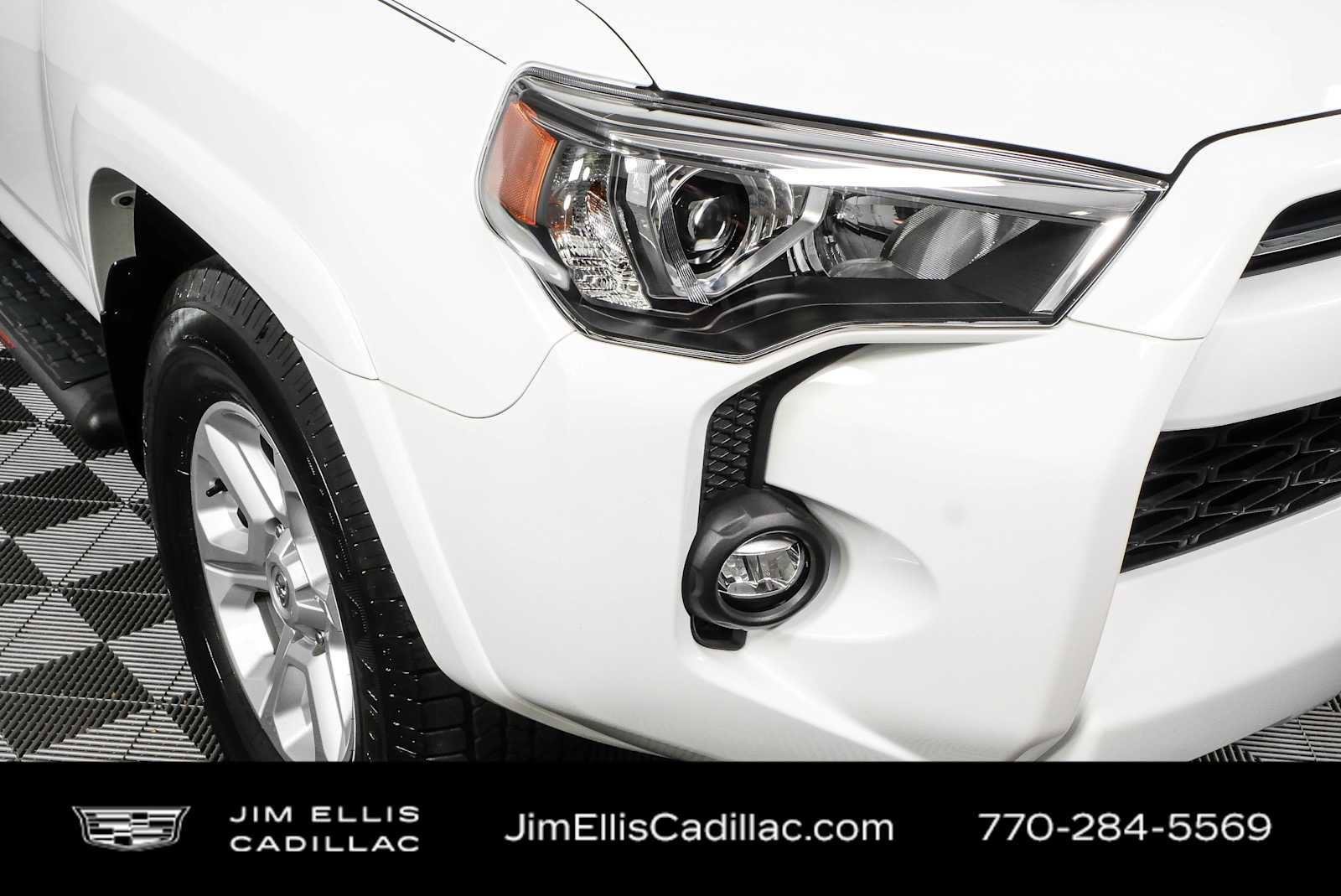 Used 2023 Toyota 4Runner SR5 Premium w/ Moonroof Package RWD image 38
