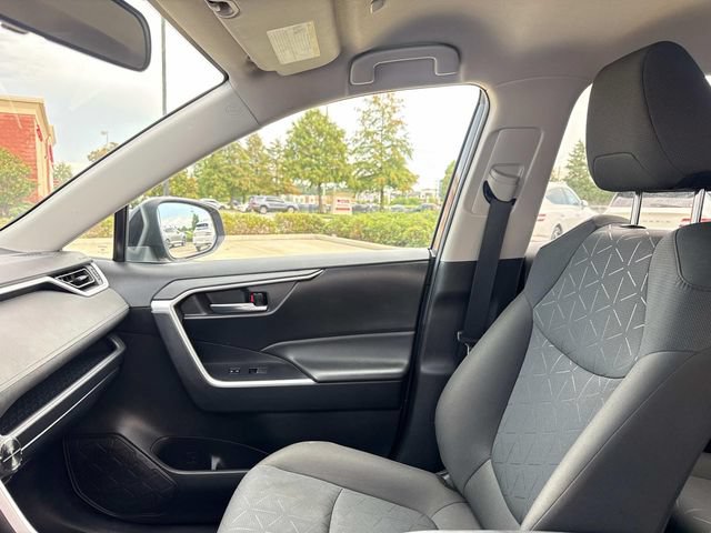 Used 2023 Toyota RAV4 XLE FWD image 19
