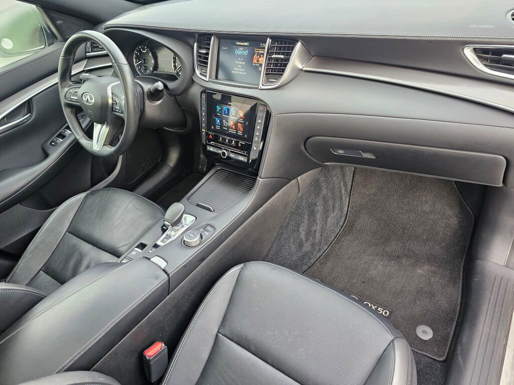 Used 2022 INFINITI QX50 Luxe w/ Appearance Package image 13