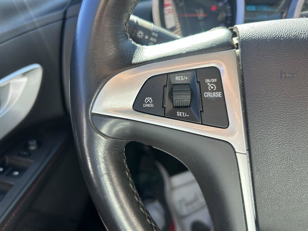 Used 2013 Chevrolet Equinox LT w/ Driver Convenience Package AWD/4WD image 18
