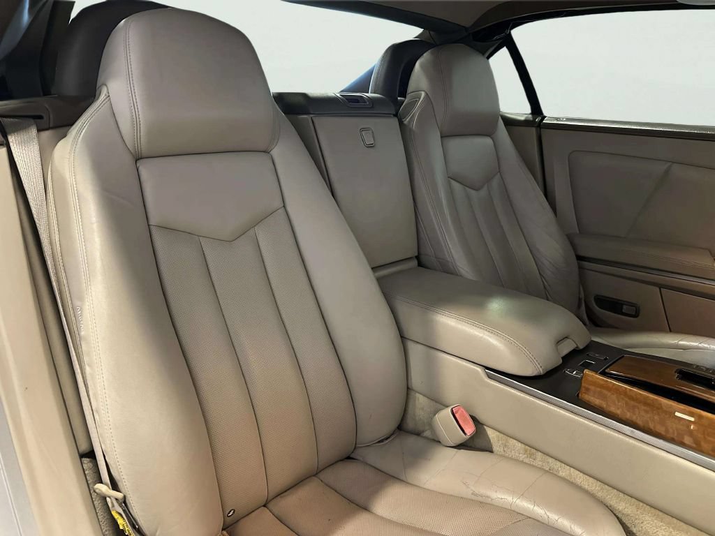 Used 2004 Cadillac XLR RWD image 22