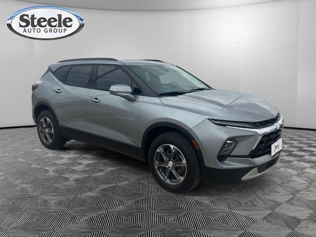 Used 2024 Chevrolet Blazer LT FWD image 7