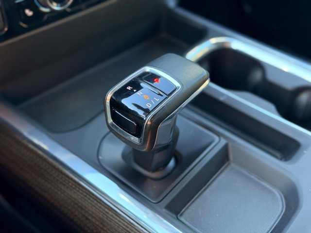 Used 2024 Chevrolet Silverado 1500 LT AWD/4WD image 18