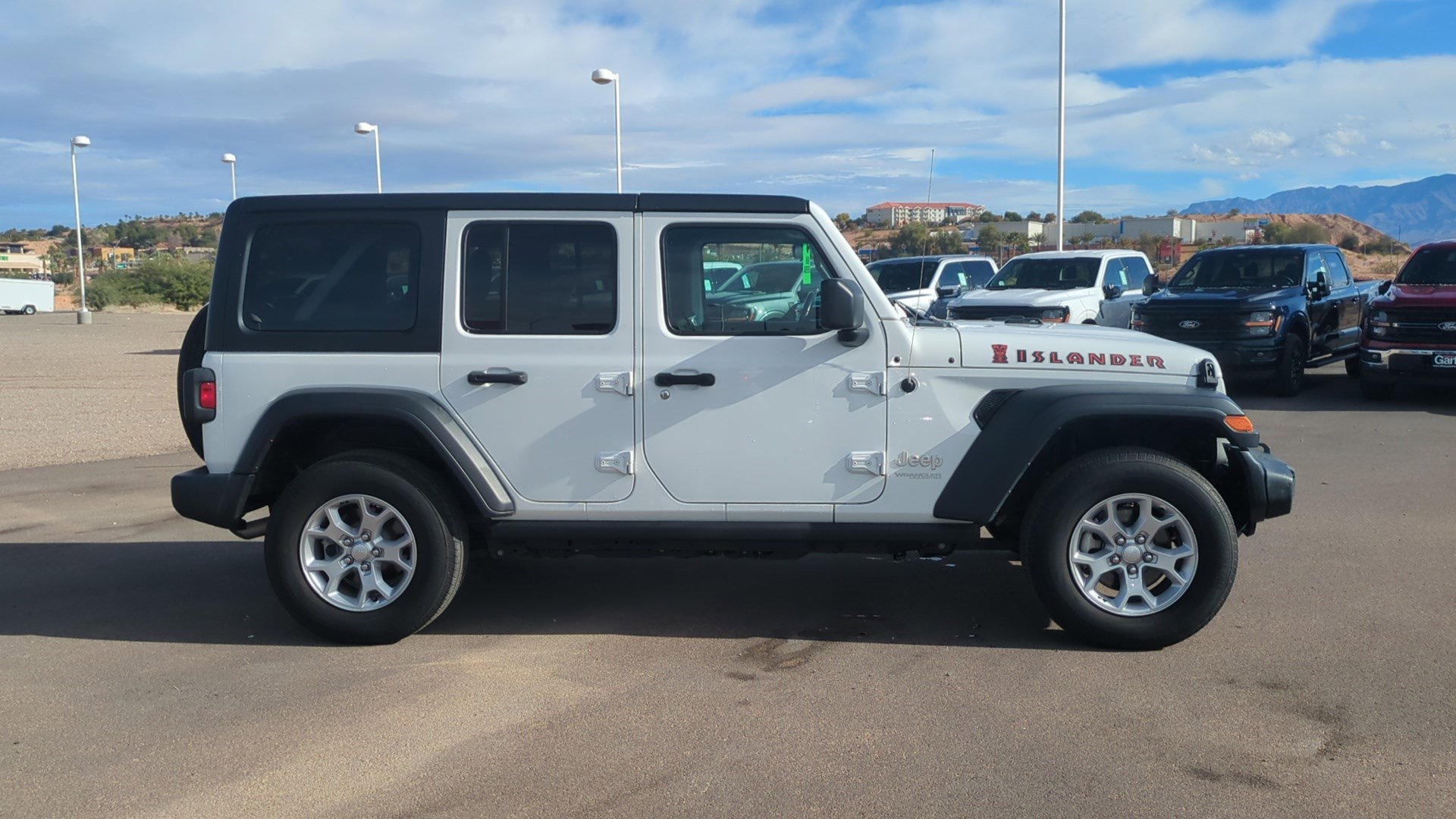 Used 2021 Jeep Wrangler Unlimited Islander image 2
