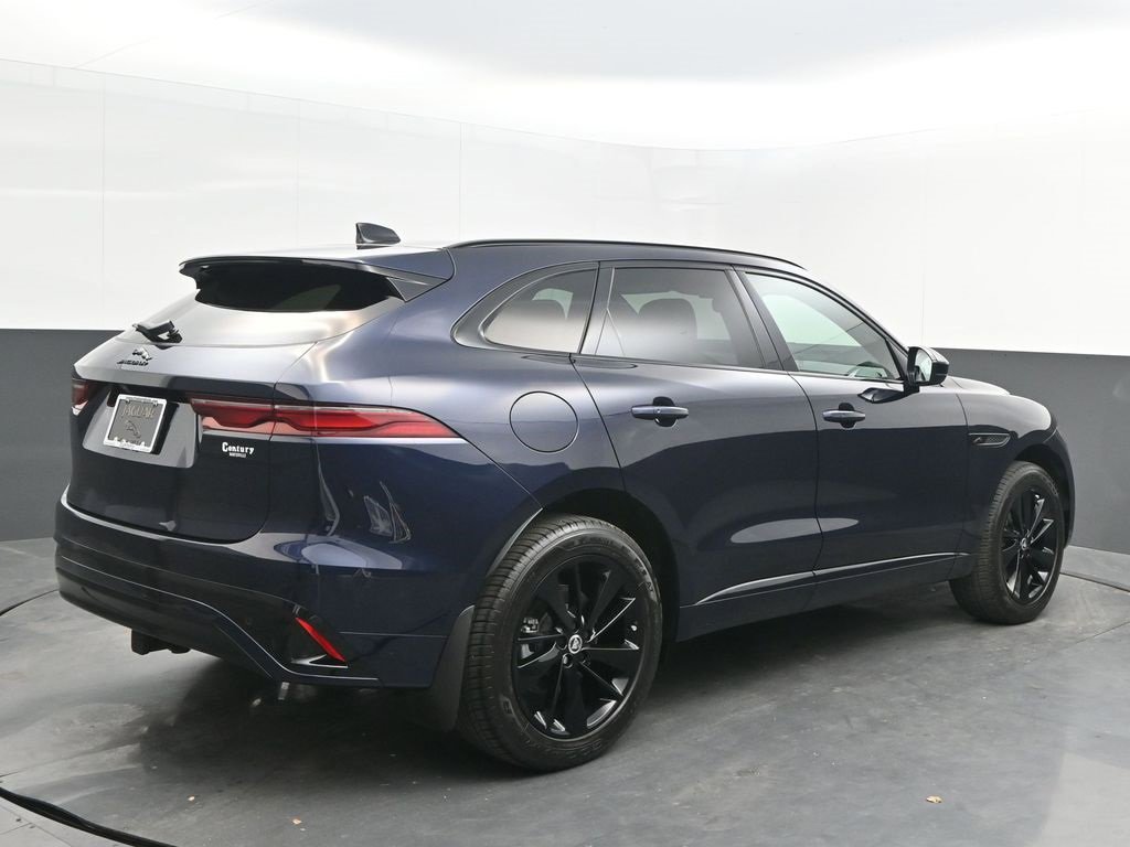 Used 2025 Jaguar F-PACE R-Dynamic S image 7