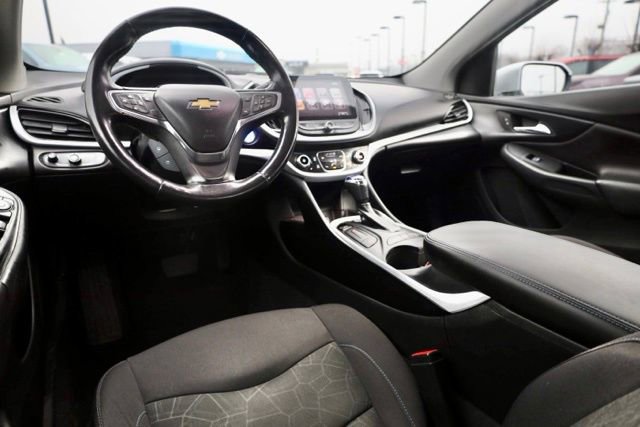 Used 2017 Chevrolet Volt LT w/ Comfort Package image 31