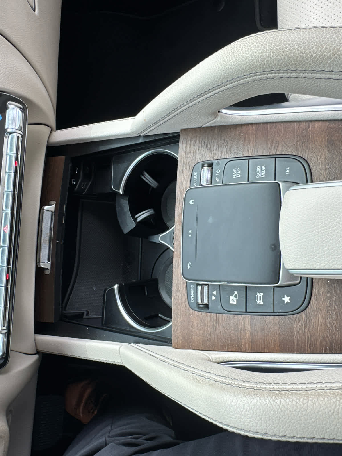 Used 2022 Mercedes-Benz GLE 350 4MATIC image 26