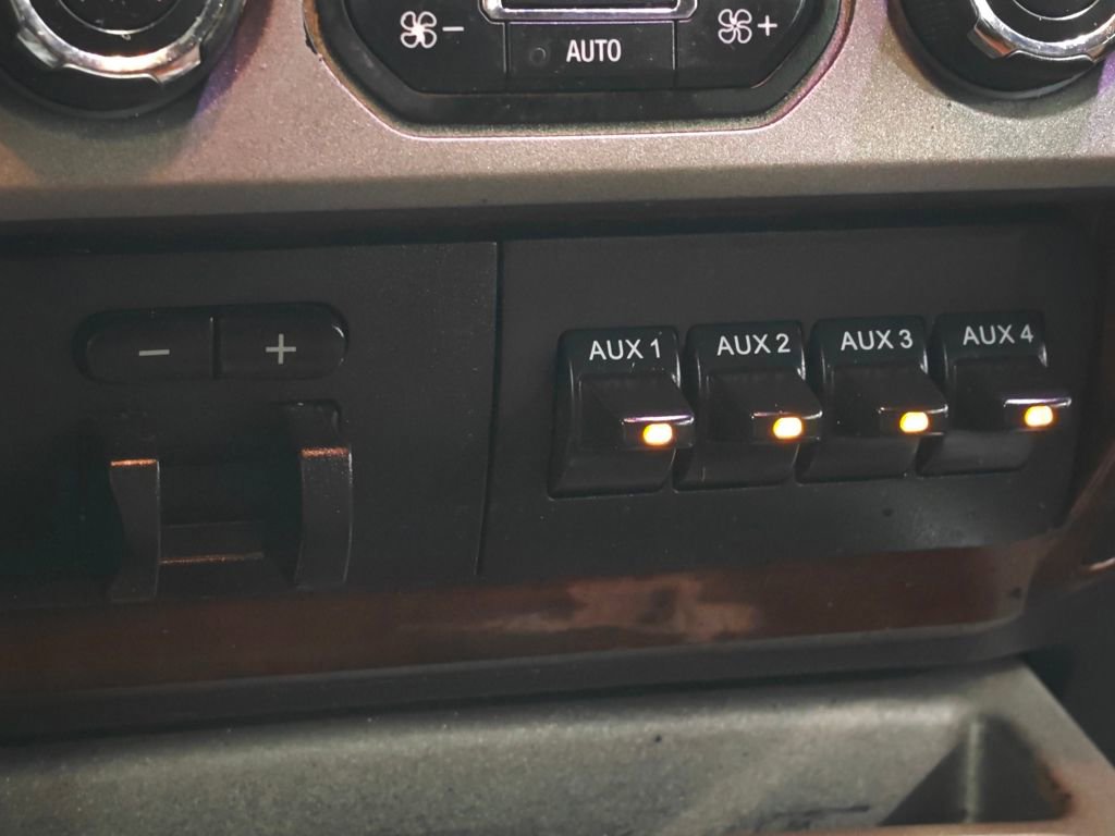 Used 2013 Ford F350 King Ranch image 10