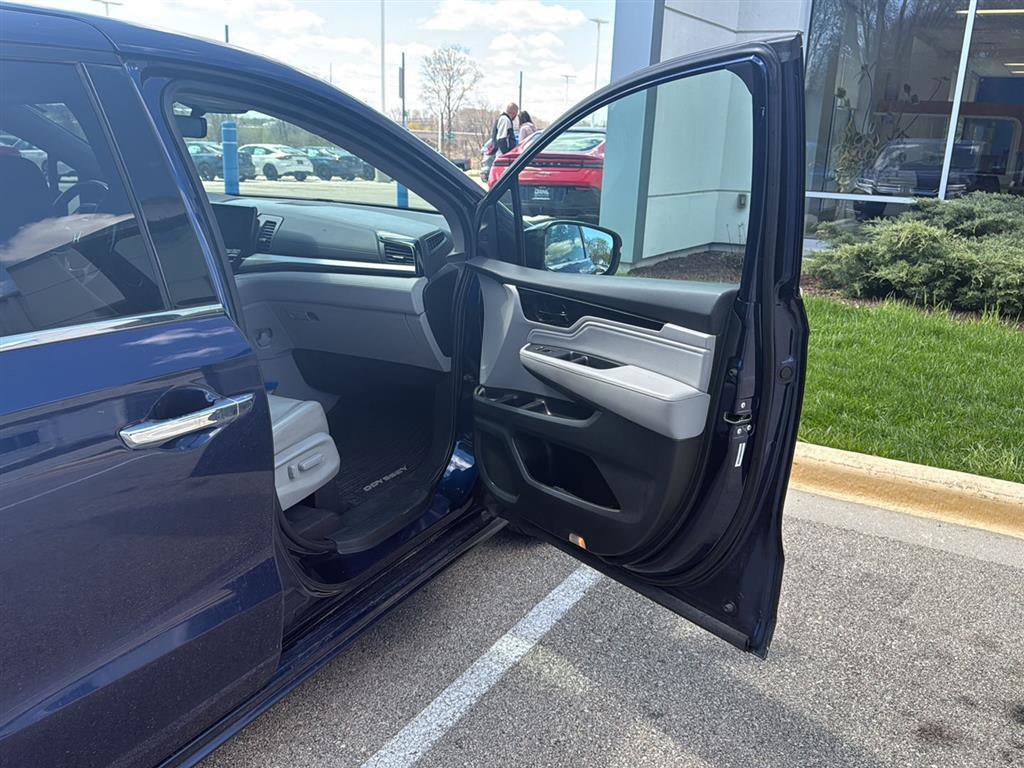 Used 2020 Honda Odyssey Elite image 16