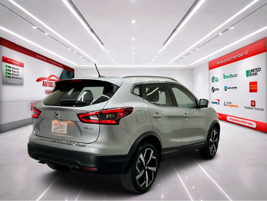 Used 2022 Nissan Rogue Sport SL w/ Premium Package image 8