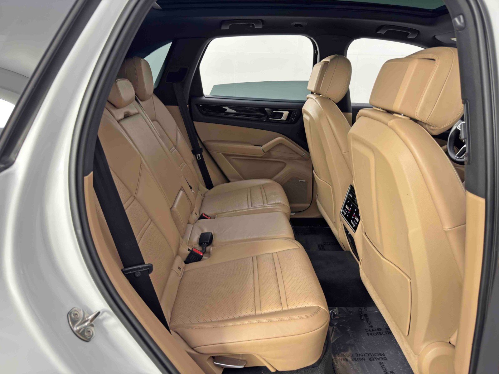 Used 2019 Porsche Cayenne E-Hybrid image 43