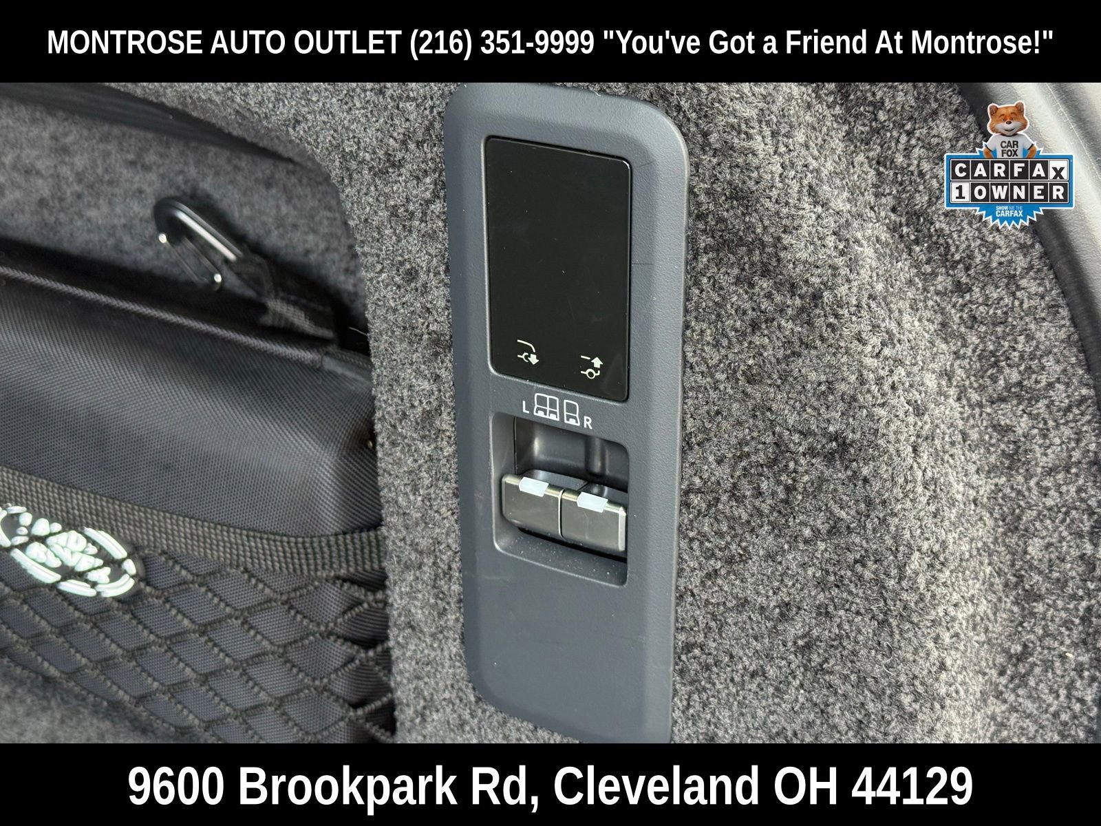 Used 2025 Land Rover Range Rover SE image 46