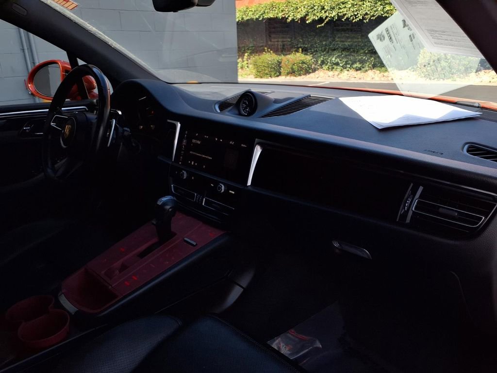 Used 2022 Porsche Macan image 23