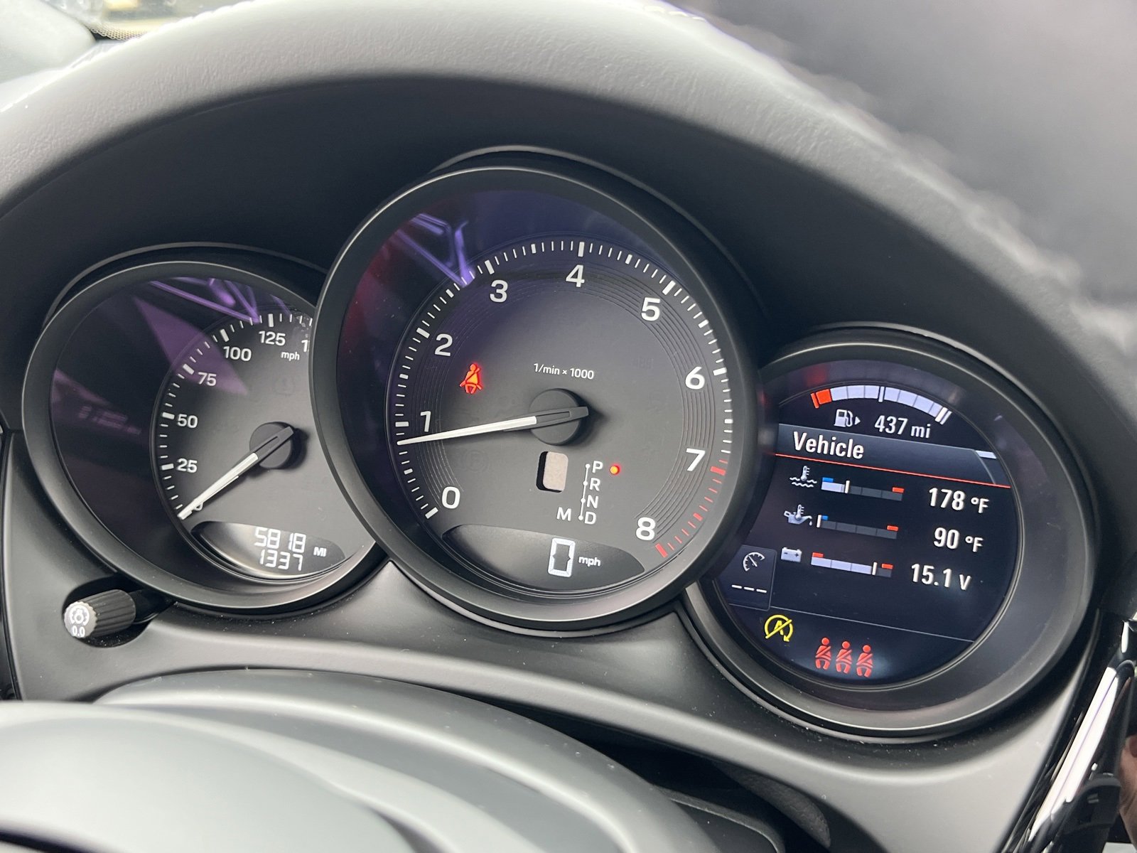 Certified 2025 Porsche Macan image 23