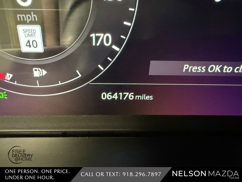 Used 2018 Land Rover Range Rover Velar R-Dynamic HSE AWD/4WD image 26
