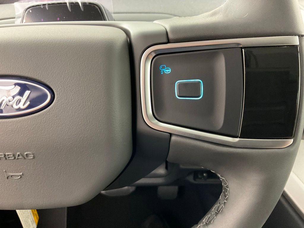New 2026 Ford Expedition Active RWD image 23