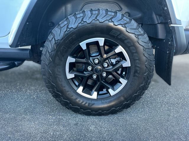 Used 2024 Jeep Wrangler Unlimited Rubicon 4xe AWD/4WD image 10
