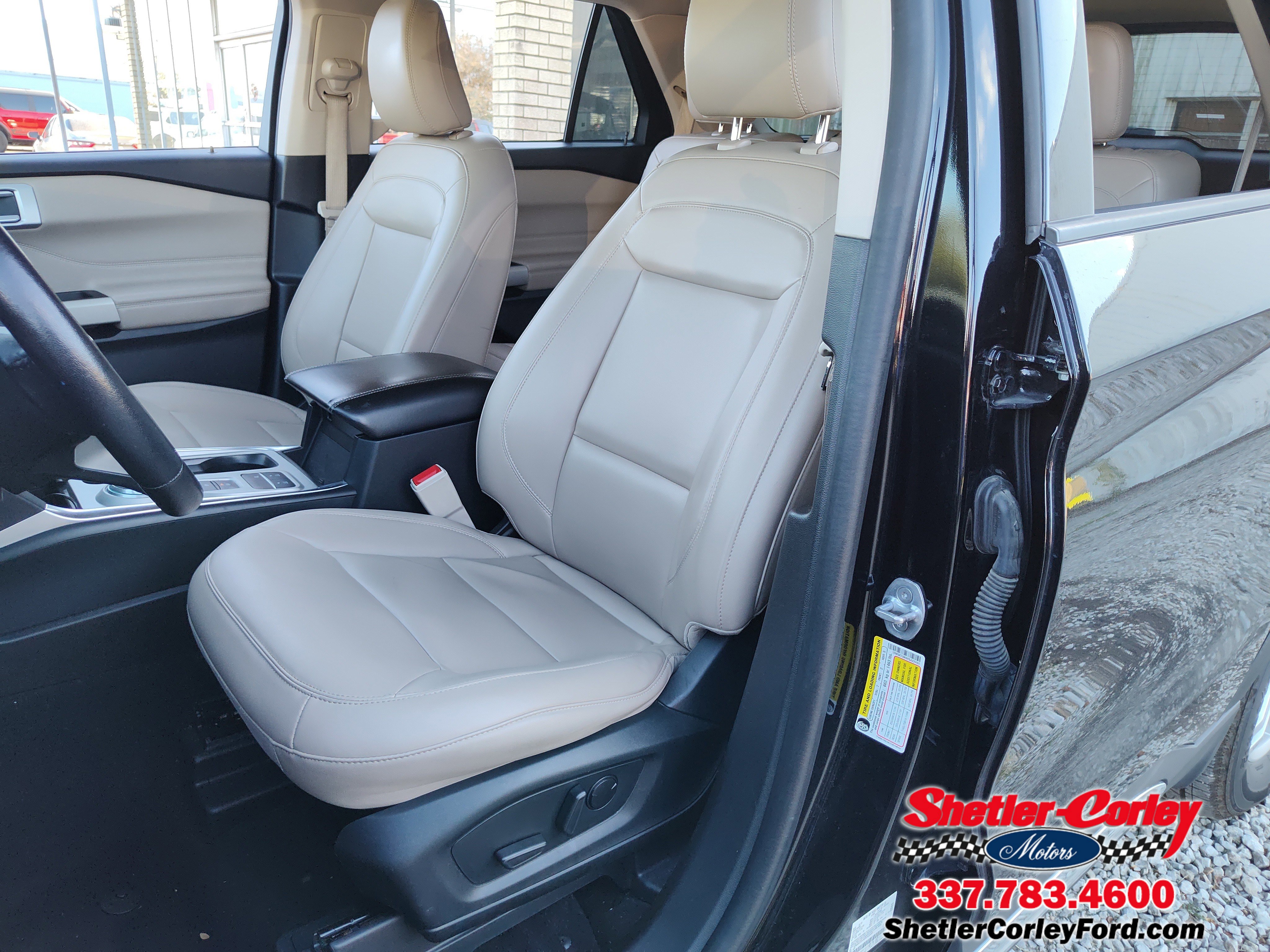 Used 2023 Ford Explorer XLT w/ Equipment Group 202A image 17